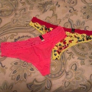 NWT set of 2 size 3 Torrid thongs